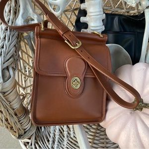 British tan Murphy Vintage Coach bag!!